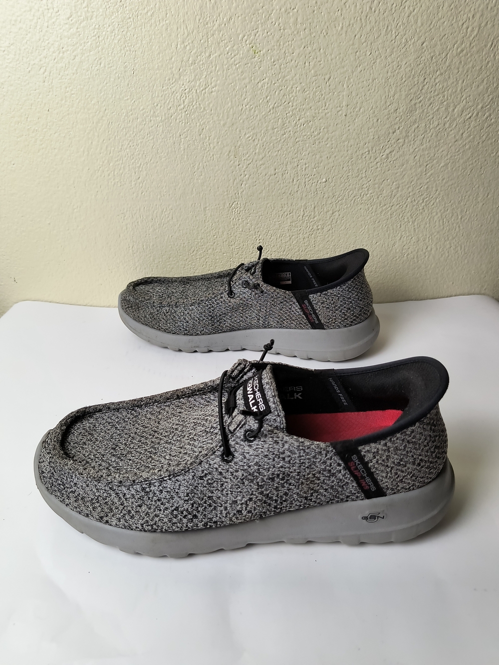 Skechers 11.5WW Slip-ins Go Walk Max Halcyon Gray Knit Loafers Hands Free